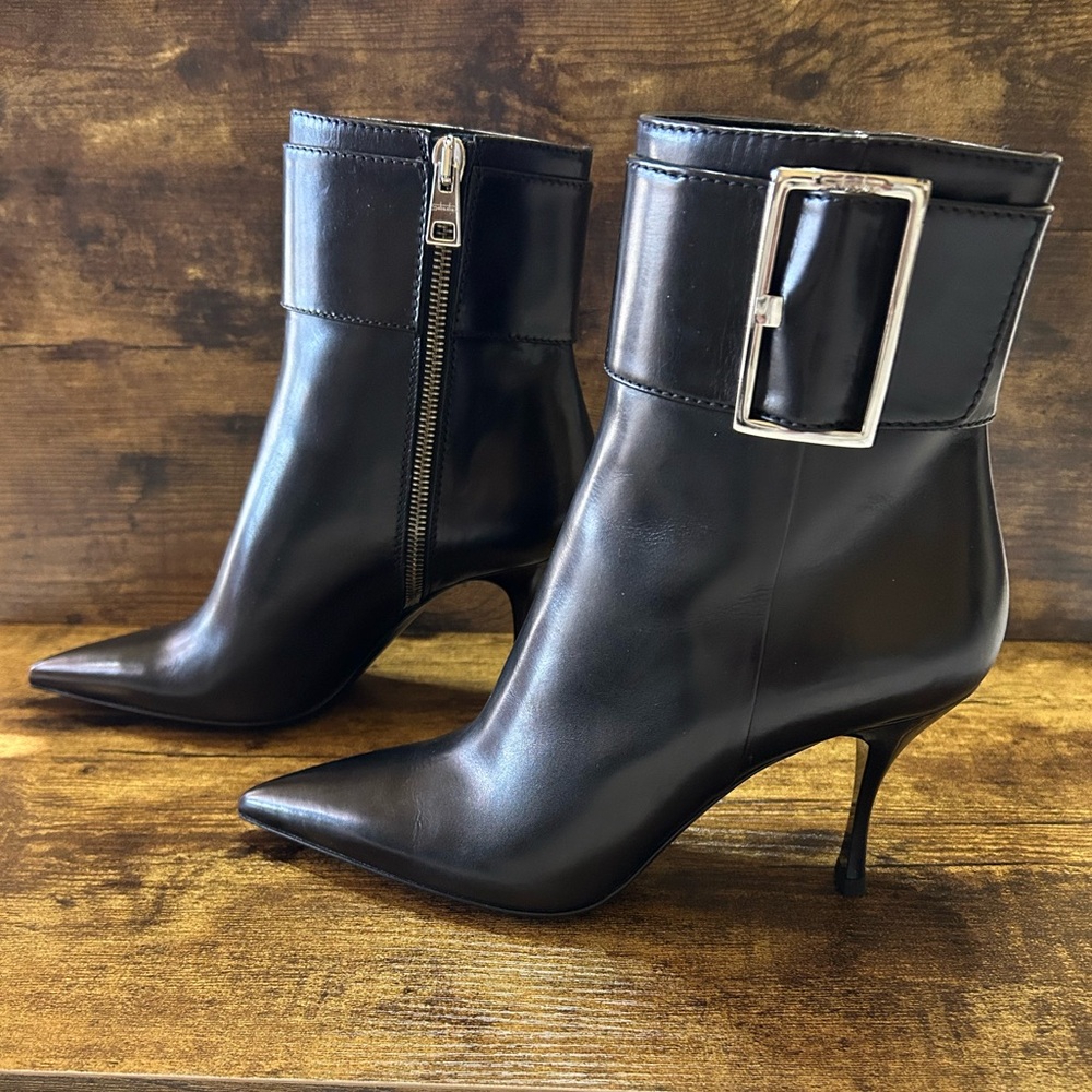 Sebastian Milano Healed Pointed Toe Black Leather Boots Size 37. (US 6.5-7)